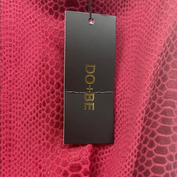 DO+BE Textured Wine Mini Dress NWT - Picture 3 of 4